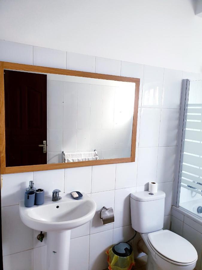 Guest House Mangui Baxu Rooms & Apartment Tarrafal  Exterior photo
