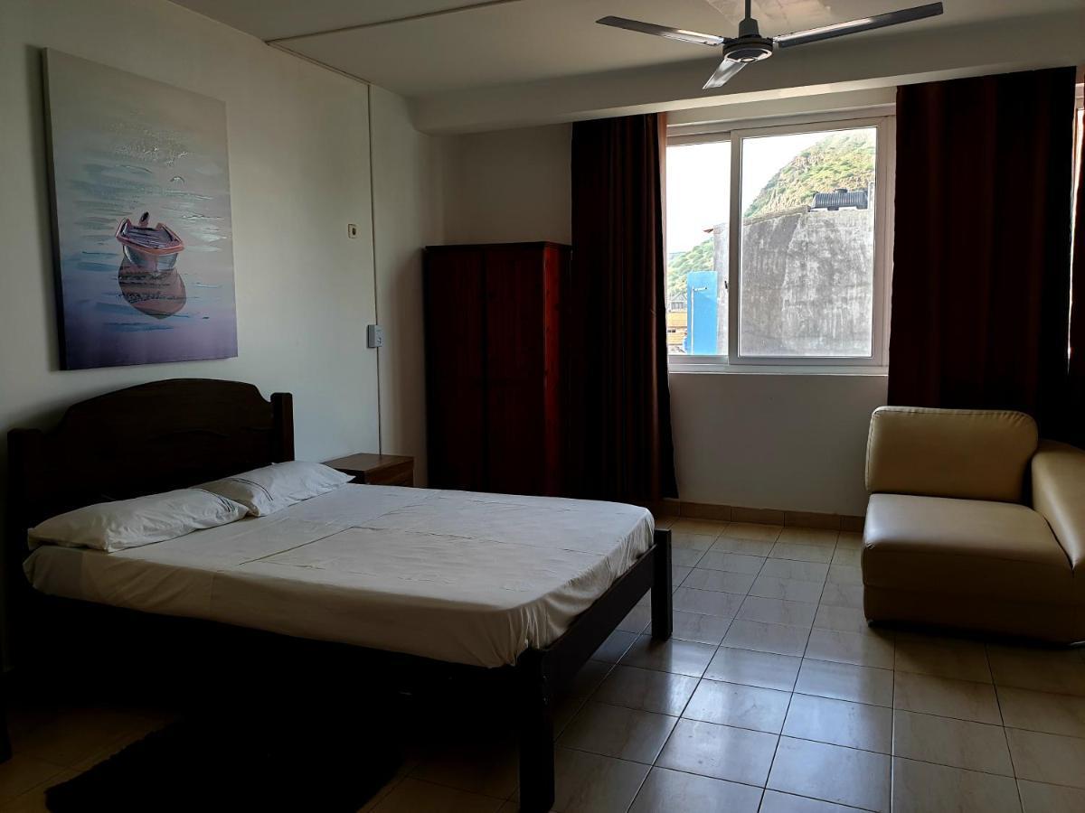 Guest House Mangui Baxu Rooms & Apartment Tarrafal  Exterior photo